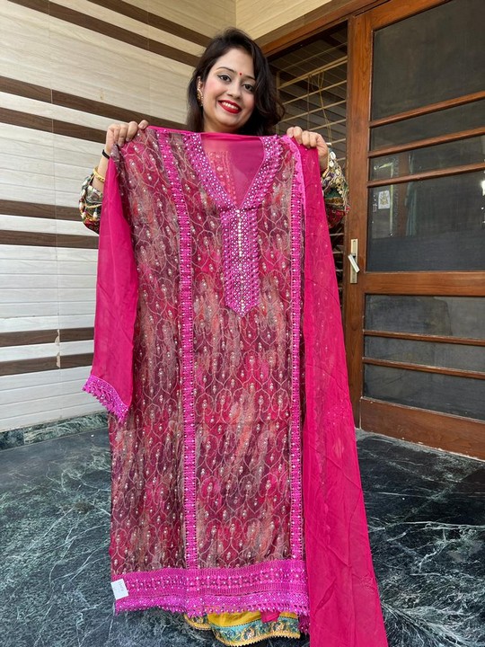 chinnon-pakistani-hot-pink