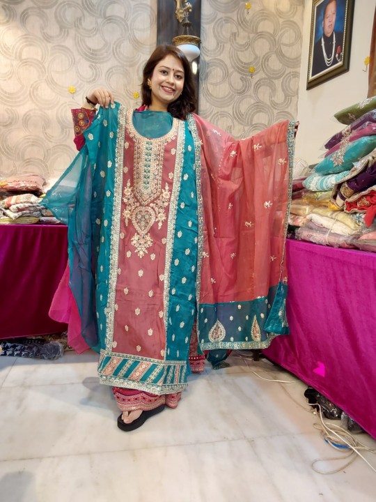Peach Double Shaded Designer Salwar Suit 37579 | Indian outfits, Indian  fashion, Punjabi fashion