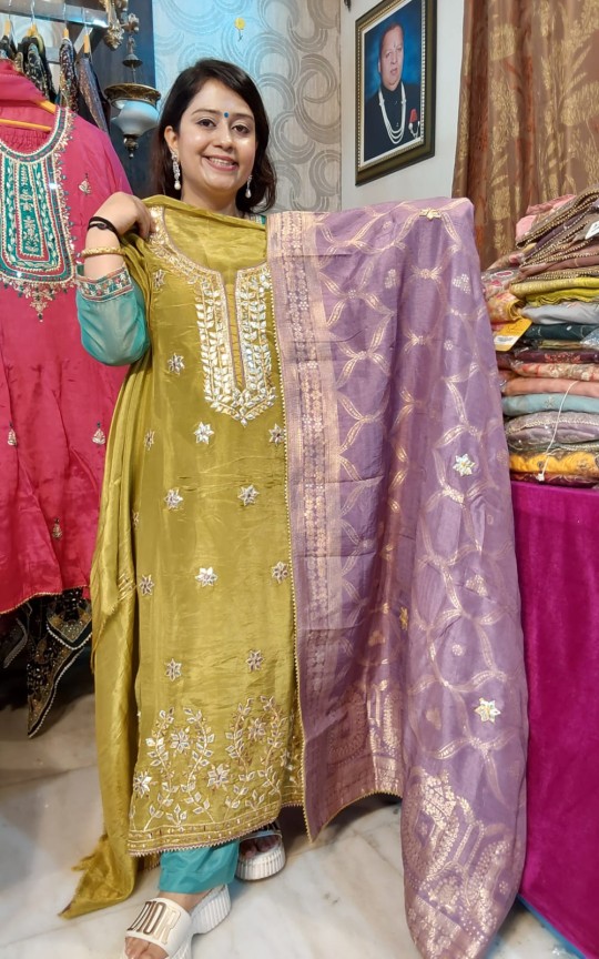 shimmer-gota-patti-mehndi-lavender