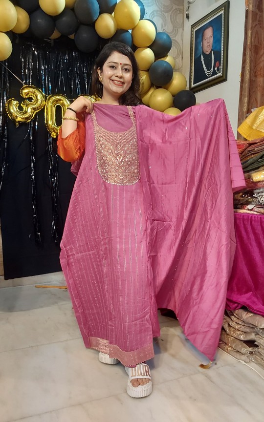 pink-muslin-banarsi-1