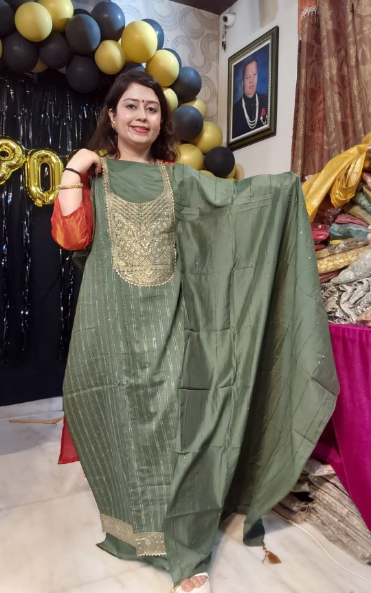 green-muslin-banarsi-5