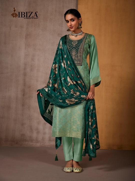 zella-pure-banarsi-silk-with-brasso-dupatta